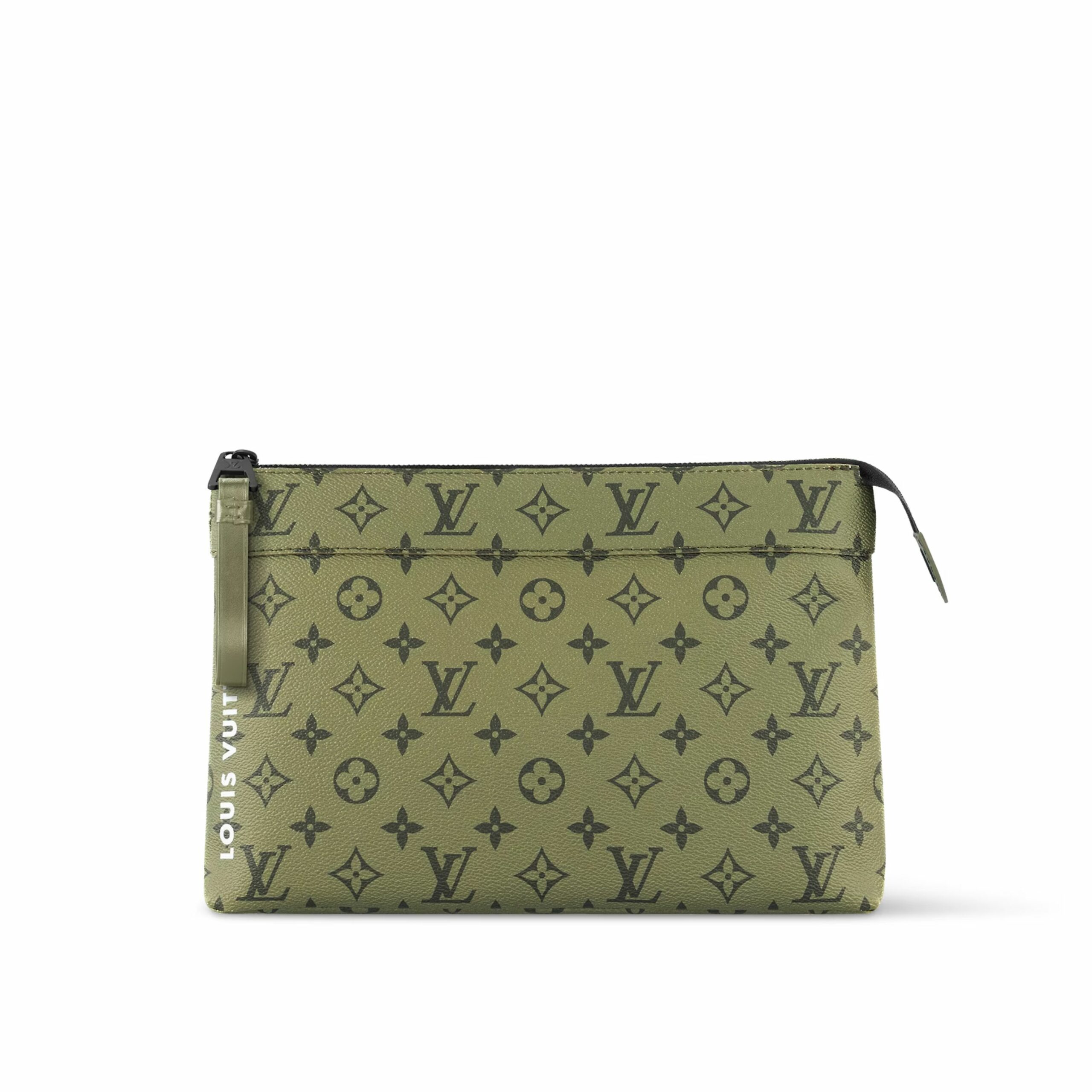 L0vis Vvtt0n Pochette Voyage Souple Bag For Men M82800- 12.6 Inches/ 32 Cm
