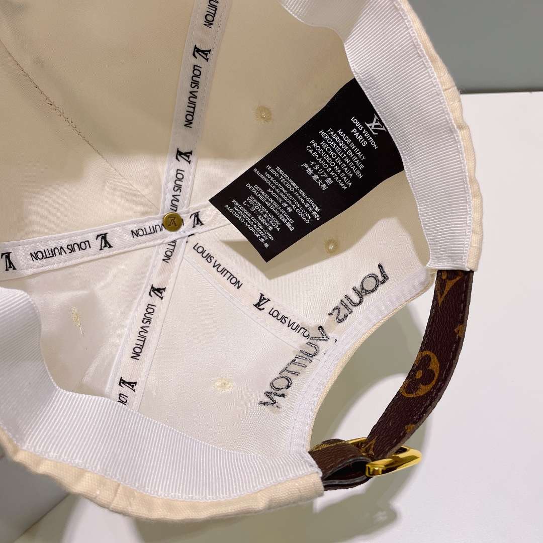 L0vis Vvtt0n Baseball Cap Cream For Men