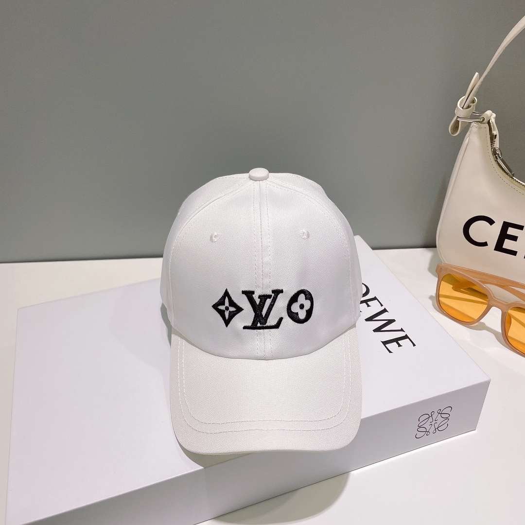 L0vis Vvtt0n Baseball Cap White For Men