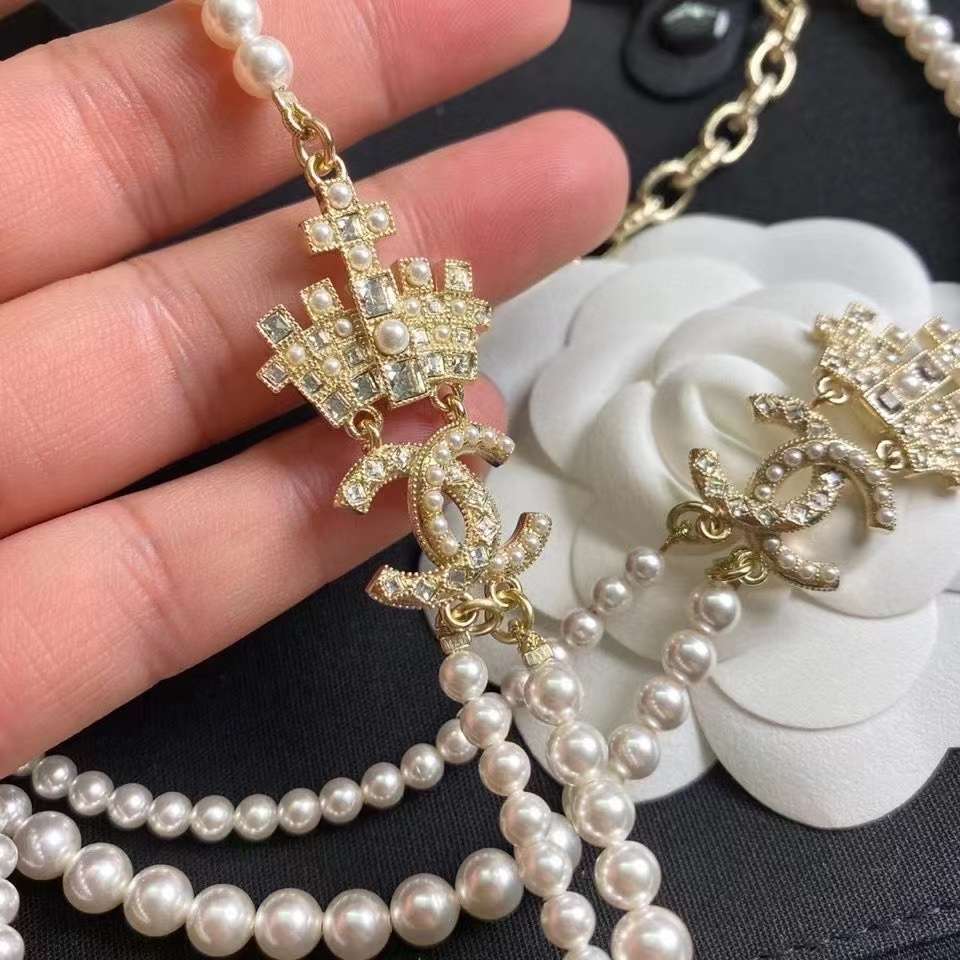 Ch**el Double Pearl Crown Necklace White For Women