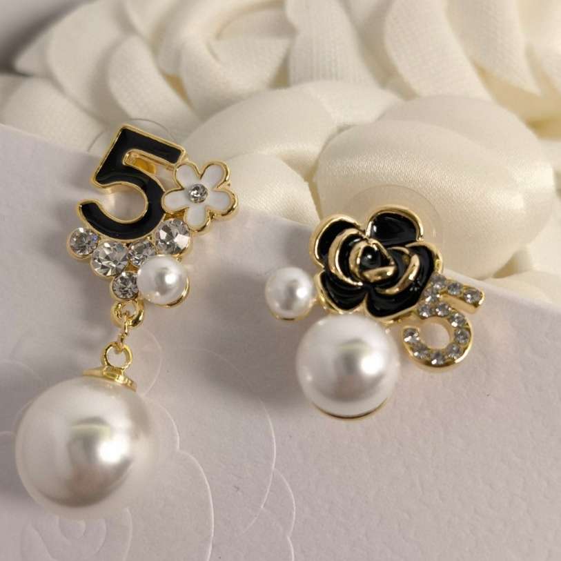 Ch**el Flower Pearl Earrings White For Women