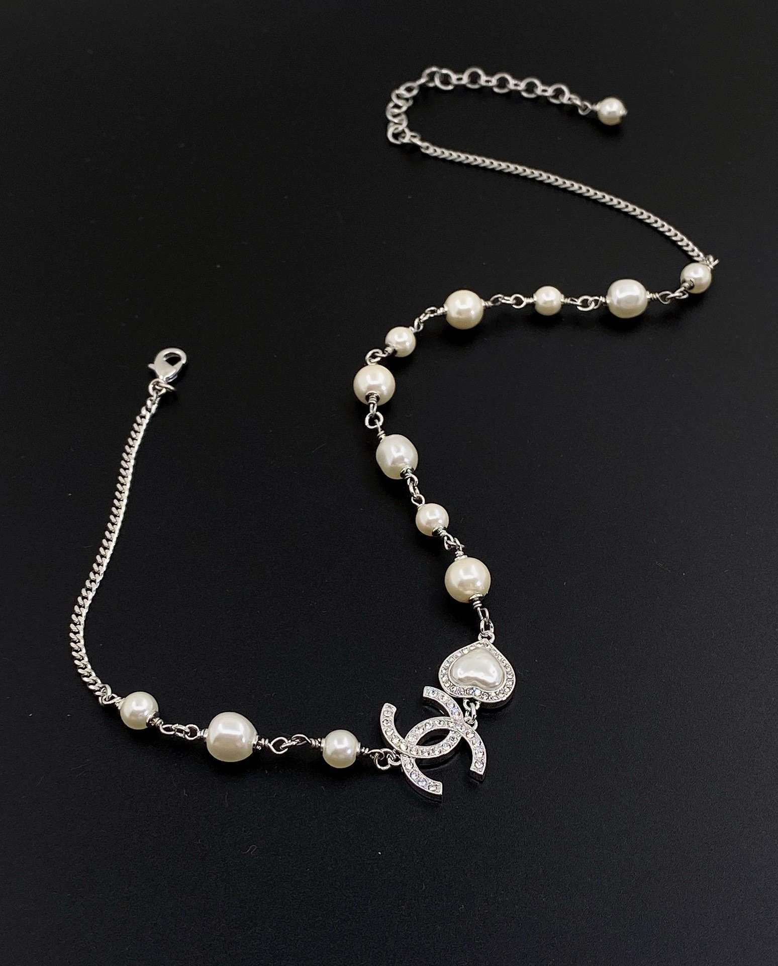 Ch**el Pearl Love Necklace White For Women