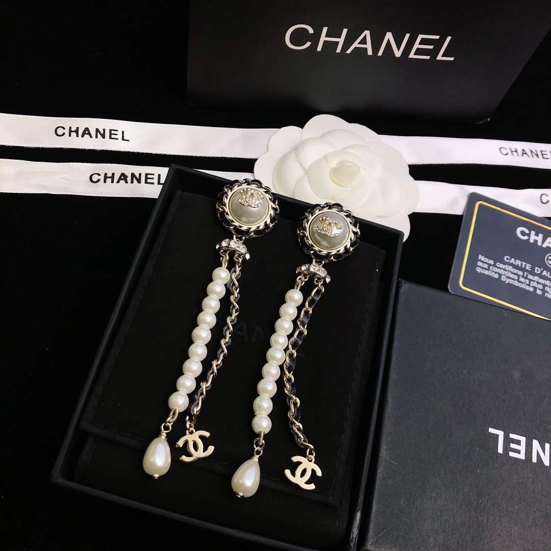Ch**el Small Fragrant Pearl Earrings White For Women