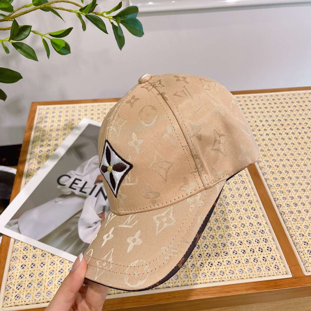 L0vis Vvtt0n Day Cap Gold For Women