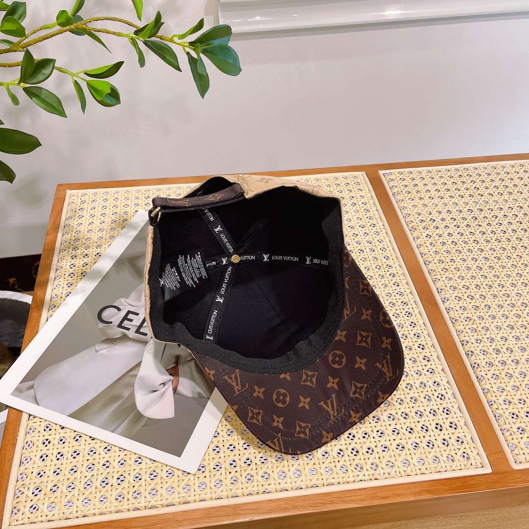 L0vis Vvtt0n Day Cap Gold For Women