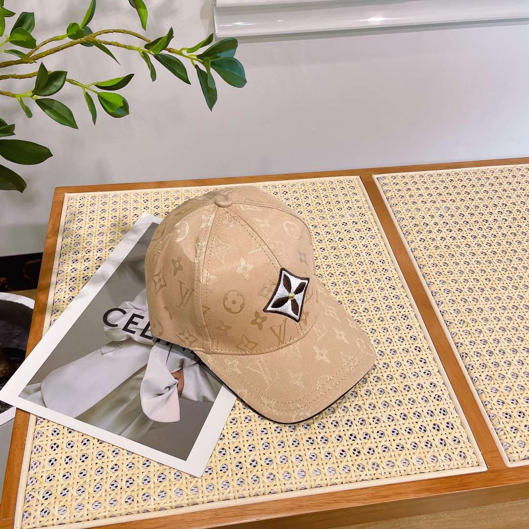 L0vis Vvtt0n Day Cap Gold For Women