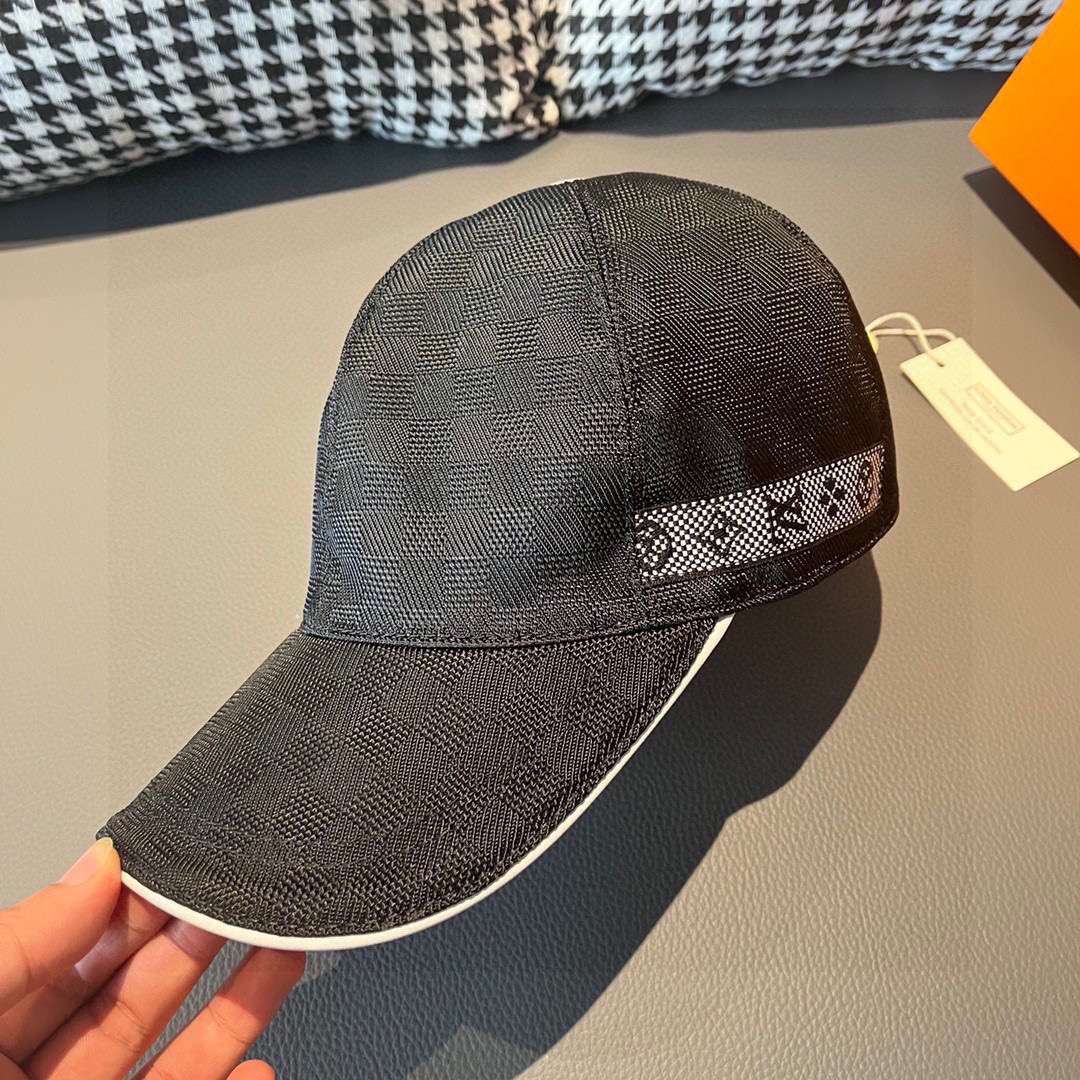 L0vis Vvtt0n Epi Monogram Cap Black For Men