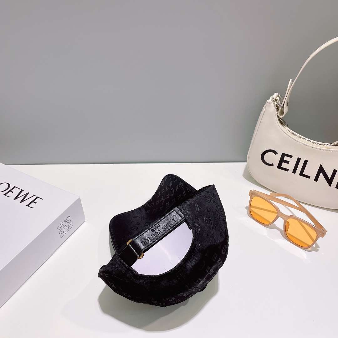 L0vis Vvtt0n Iconic Cap Black For Men