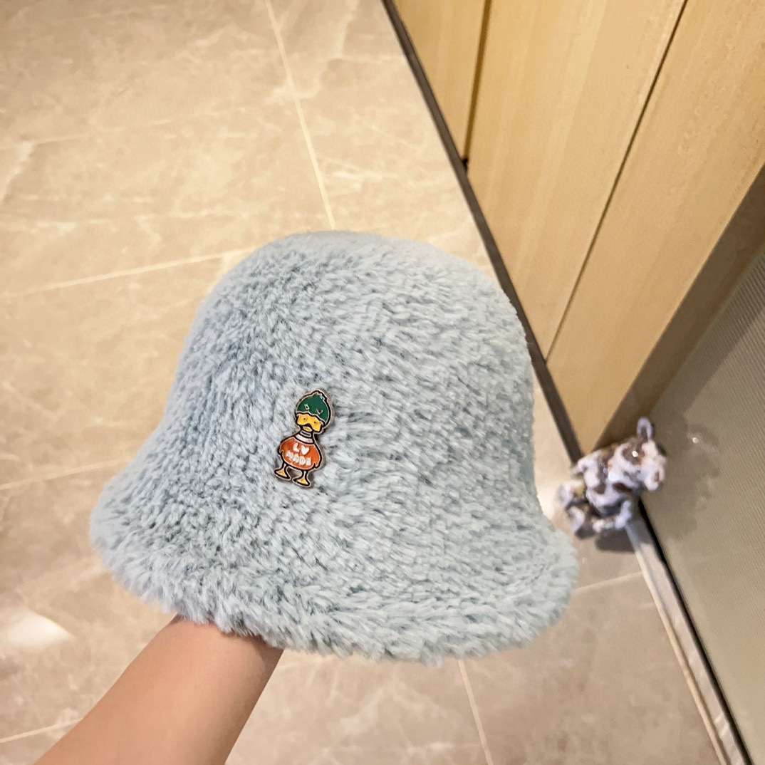 L0vis Vvtt0n Duck Beanie LV Light Blue For Women