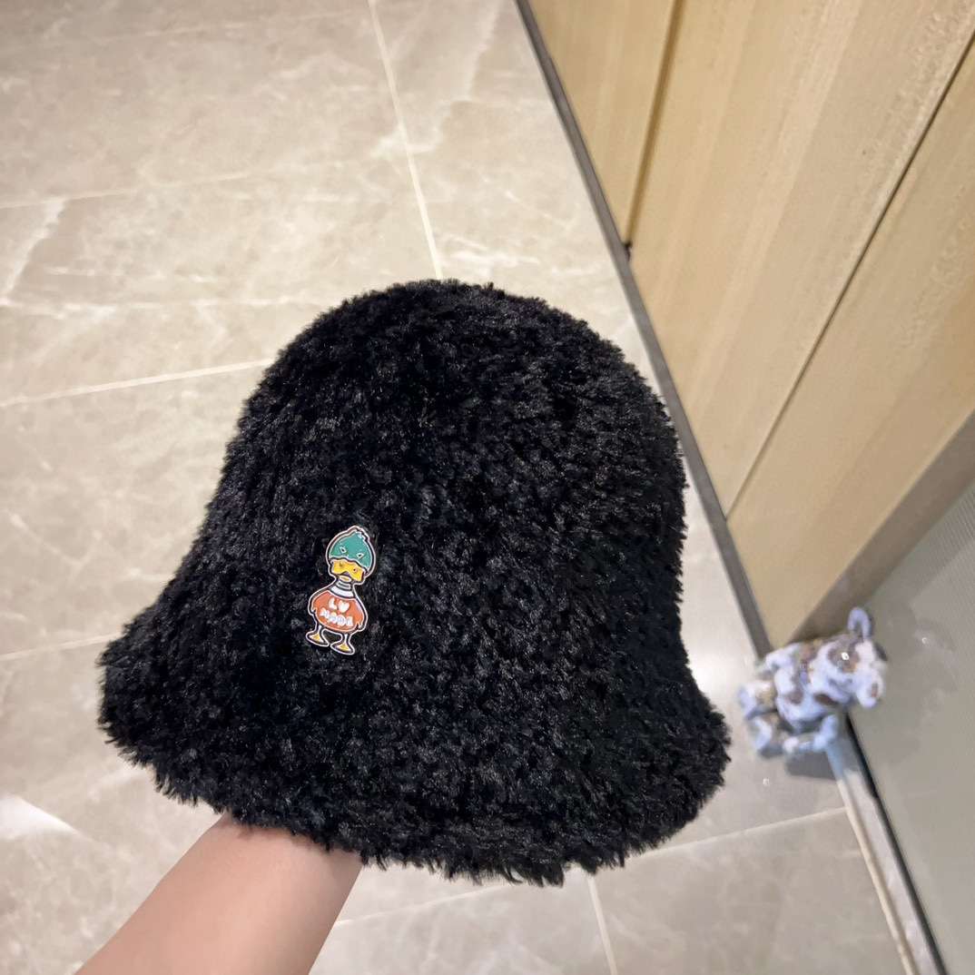 L0vis Vvtt0n Duck Beanie LV Black For Women
