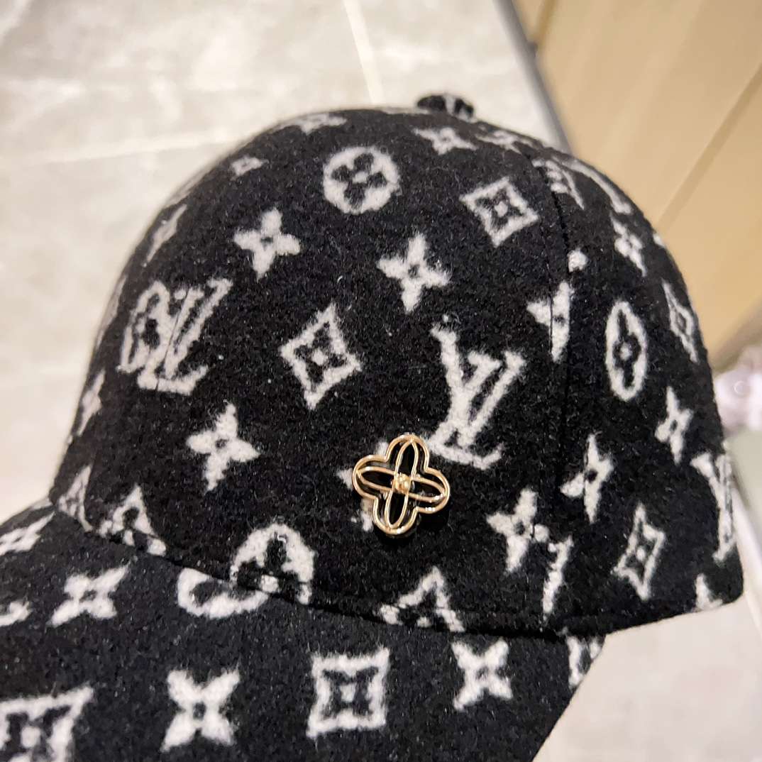 L0vis Vvtt0n Monogram Pattern Cap Black For Women