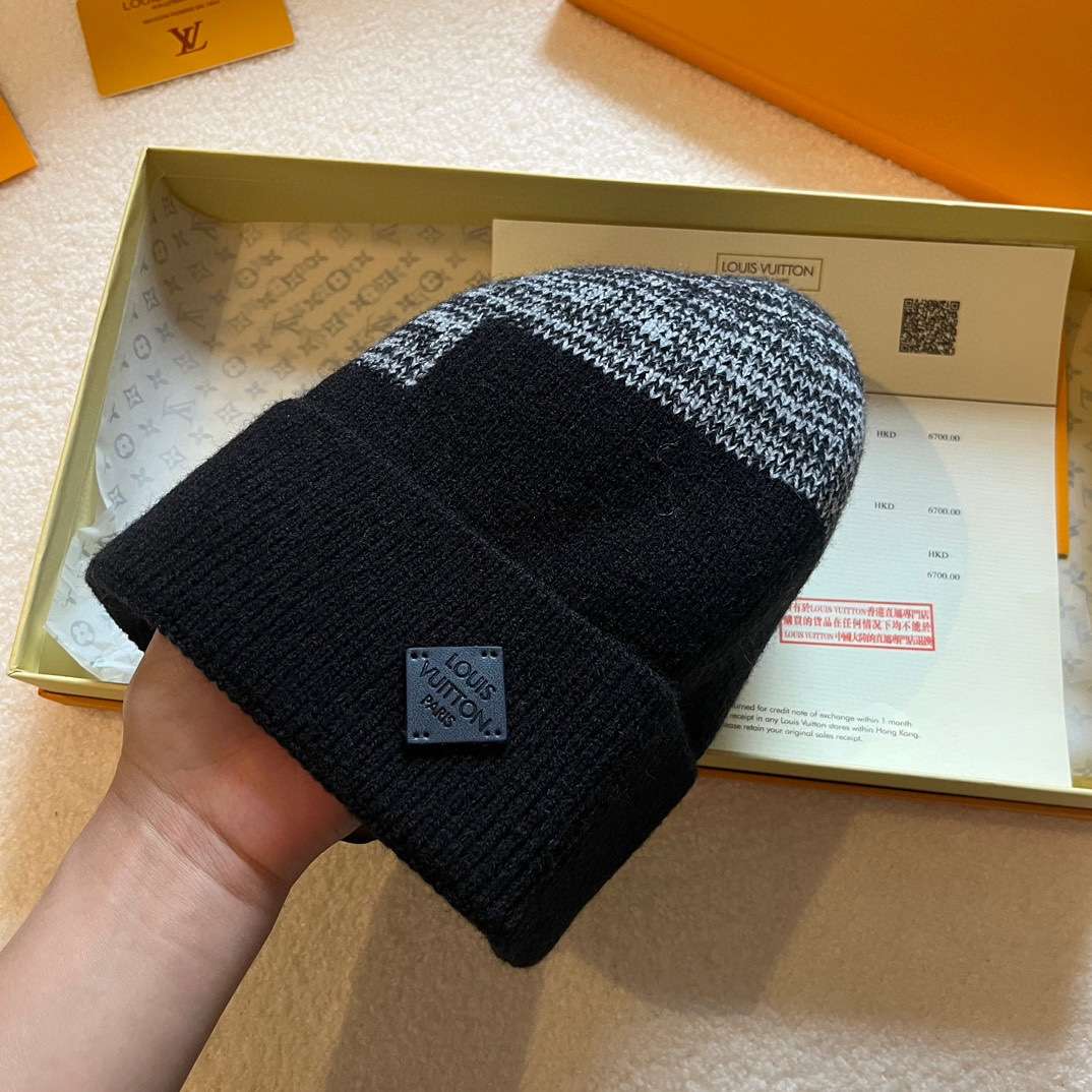 L0vis Vvtt0n Neo Petit Damier Beanie Black For Women