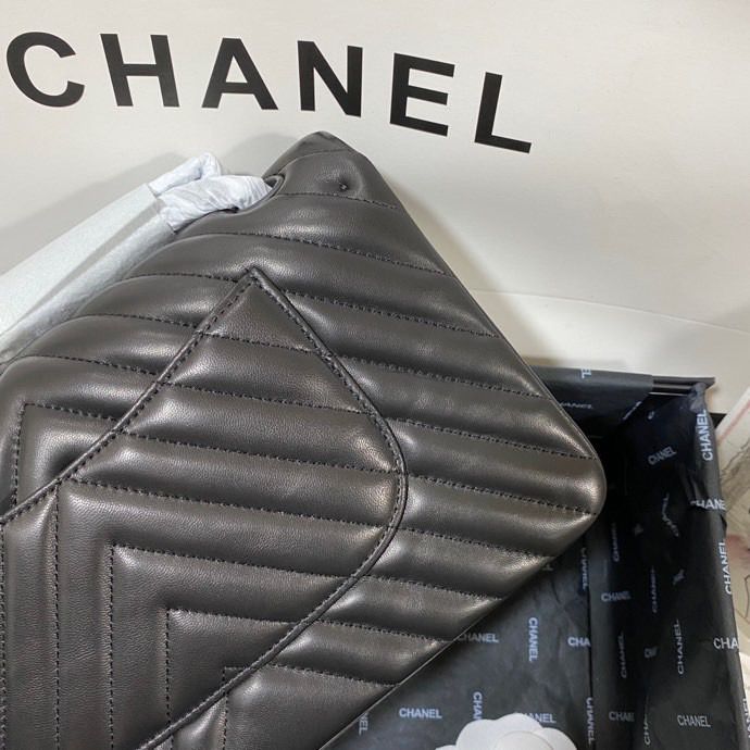 Ch**el Chevron Classic Handbag Black For Women 10.2in/26cm