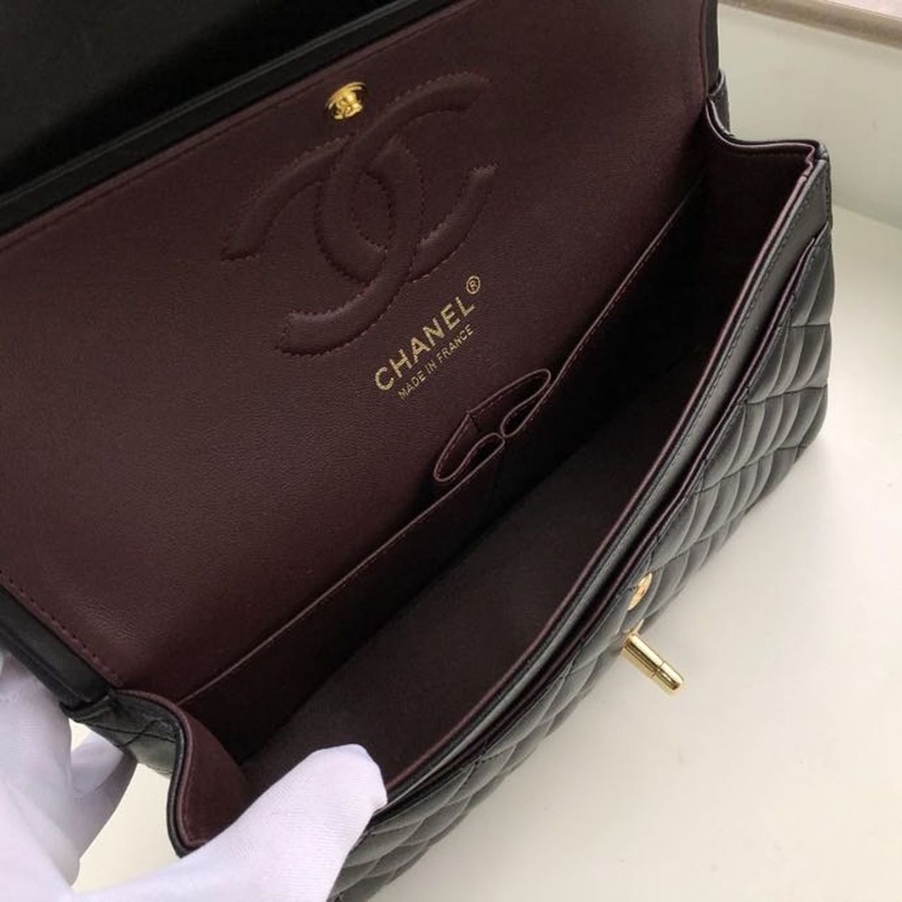Ch**el Classic Handbag Gold Toned Hardware Black For Women, Women’s Bags, Shoulder And Crossbody Bags 10in/25.5cm A01112