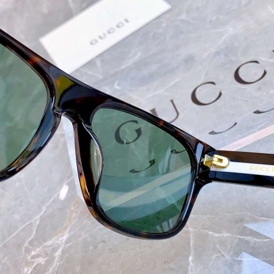 Gvc*1 Square Frame Sunglasses Black For Women