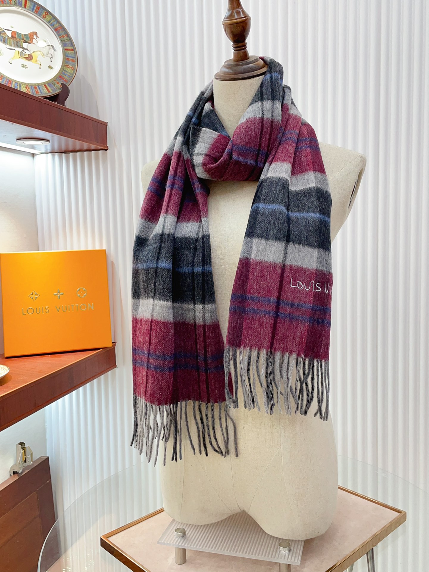L0vis Vvtt0n Scarf Multicolor For Women