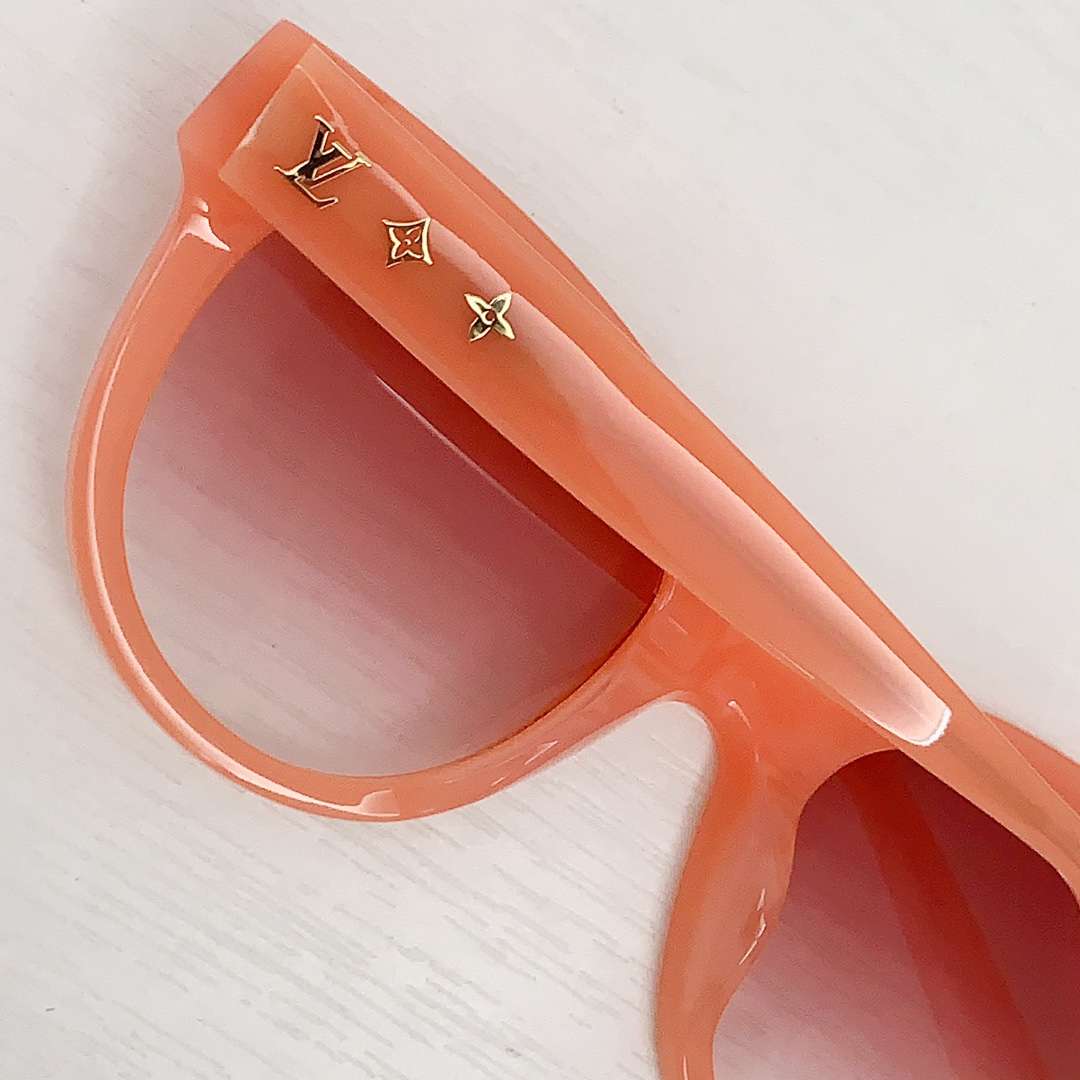 L0vis Vvtt0n Monogram Round Sunglasses Orange For Women