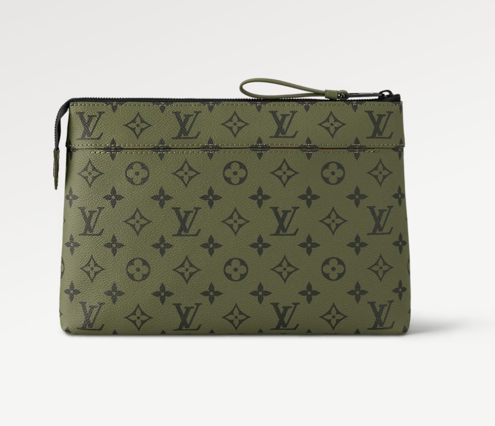 L0vis Vvtt0n Pochette Voyage Souple Bag For Men M82800- 12.6 Inches/ 32 Cm