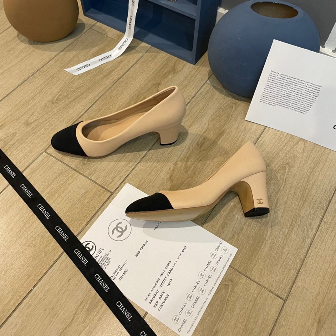 Ch**el Pumps Beige For Women