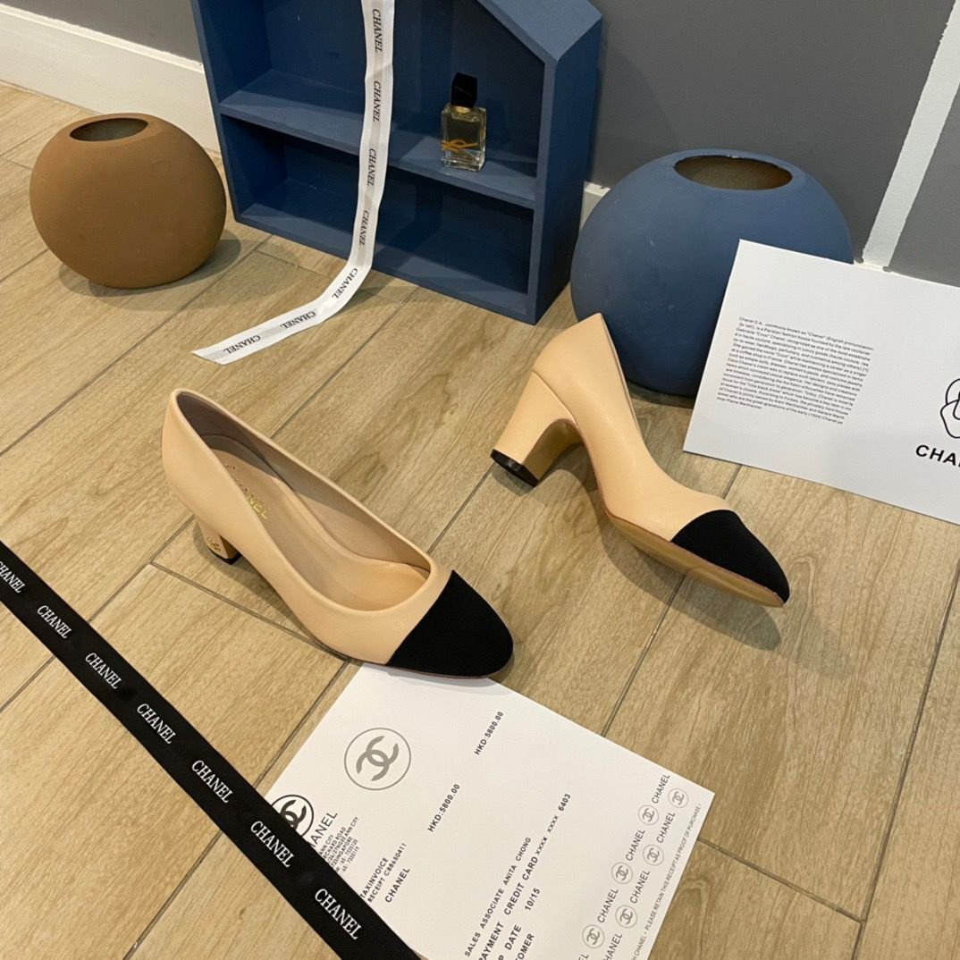 Ch**el Pumps Beige For Women