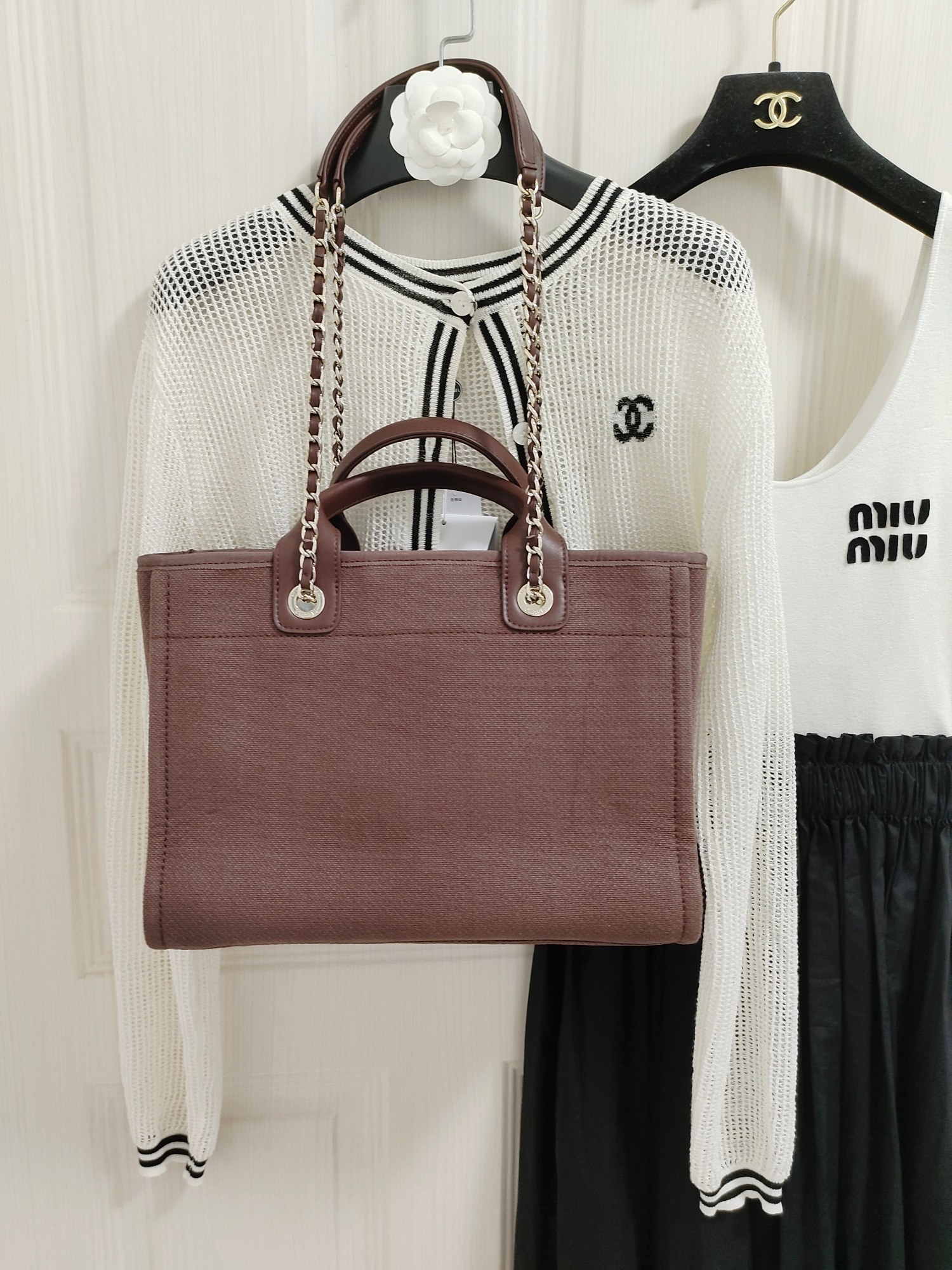 Ch**el Deauville Tote Bag Pouch Burgundy For Women 34cm / 13.39in