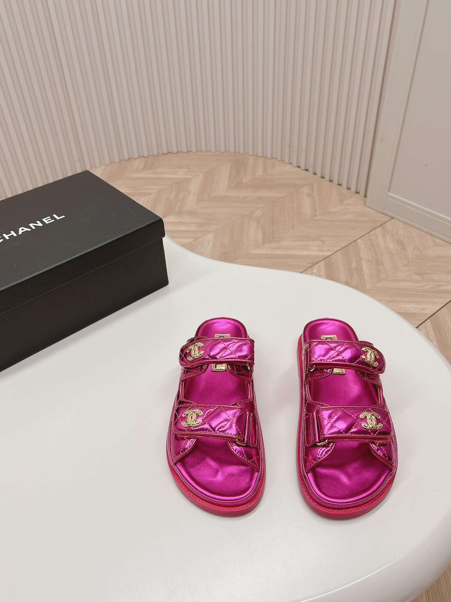 Ch**el Sandals With Ch**el Logo Pink For Women