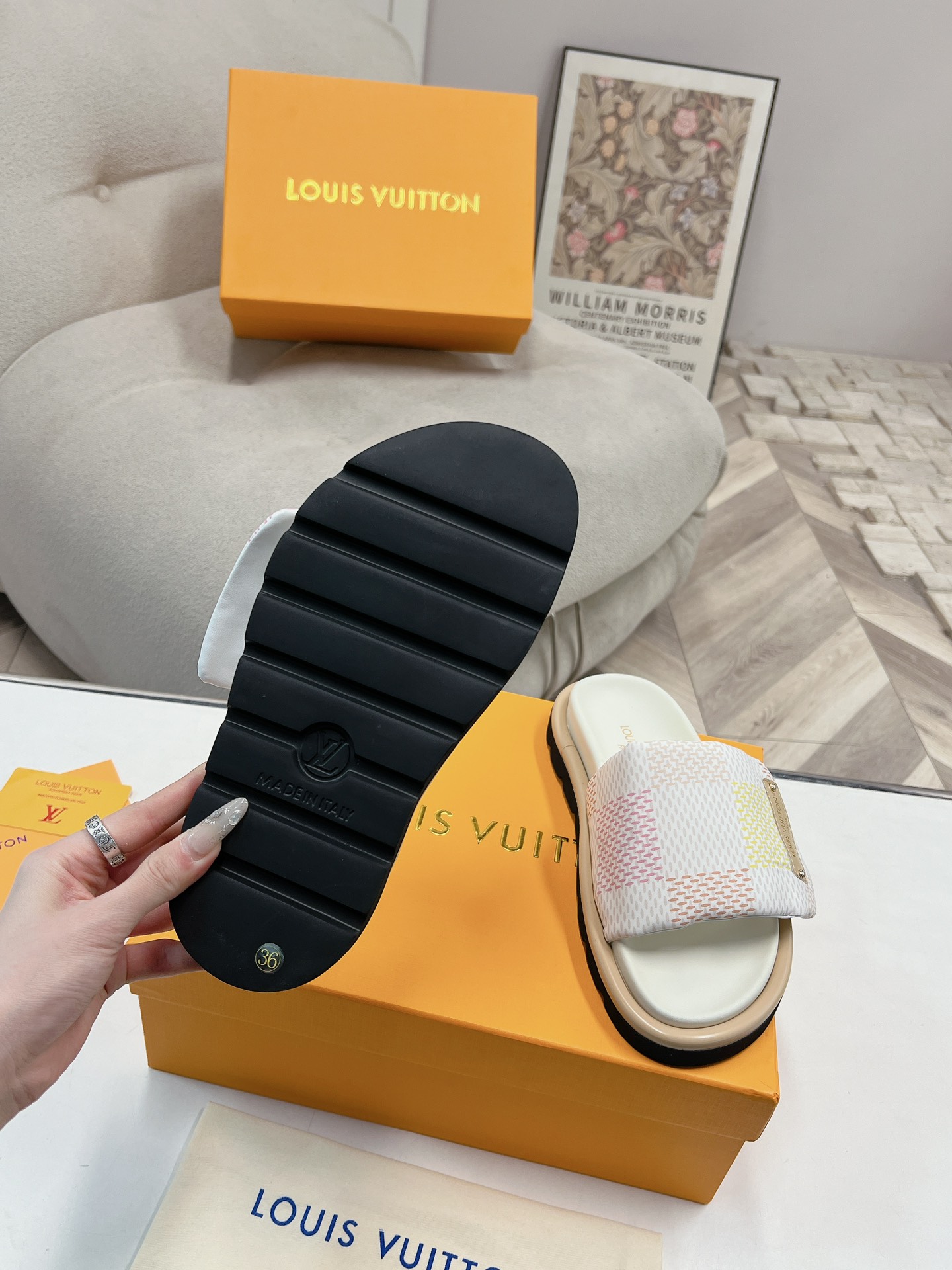 L0vis Vvtt0n Pool Pillow Flat Comfort Mule Multicolor For Men