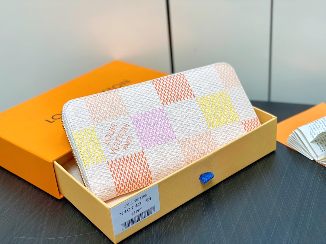 L0vis Vvtt0n Zippy Wallet White For Women 19.5cm / 7.7in N40748