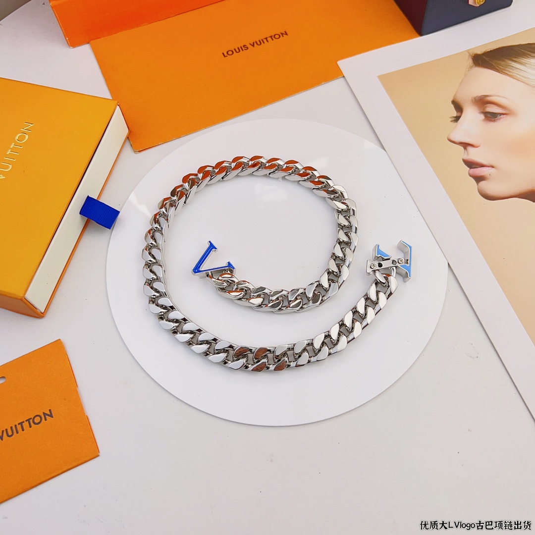 L0vis Vvtt0n Chain Necklace Silver For Women
