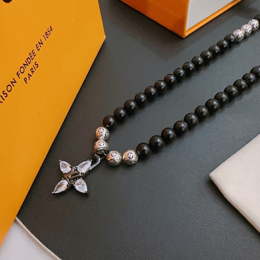L0vis Vvtt0n Counter Seiko Necklace Black For Women