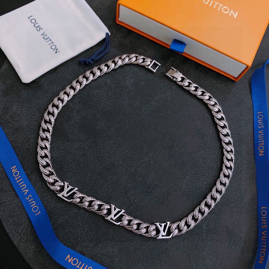 L0vis Vvtt0n Necklace Silver For Women