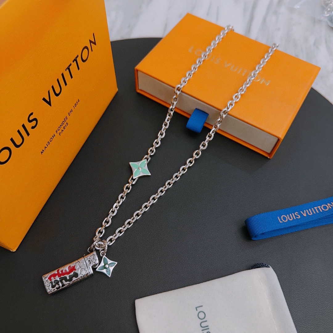 L0vis Vvtt0n Necklace Silver For Women