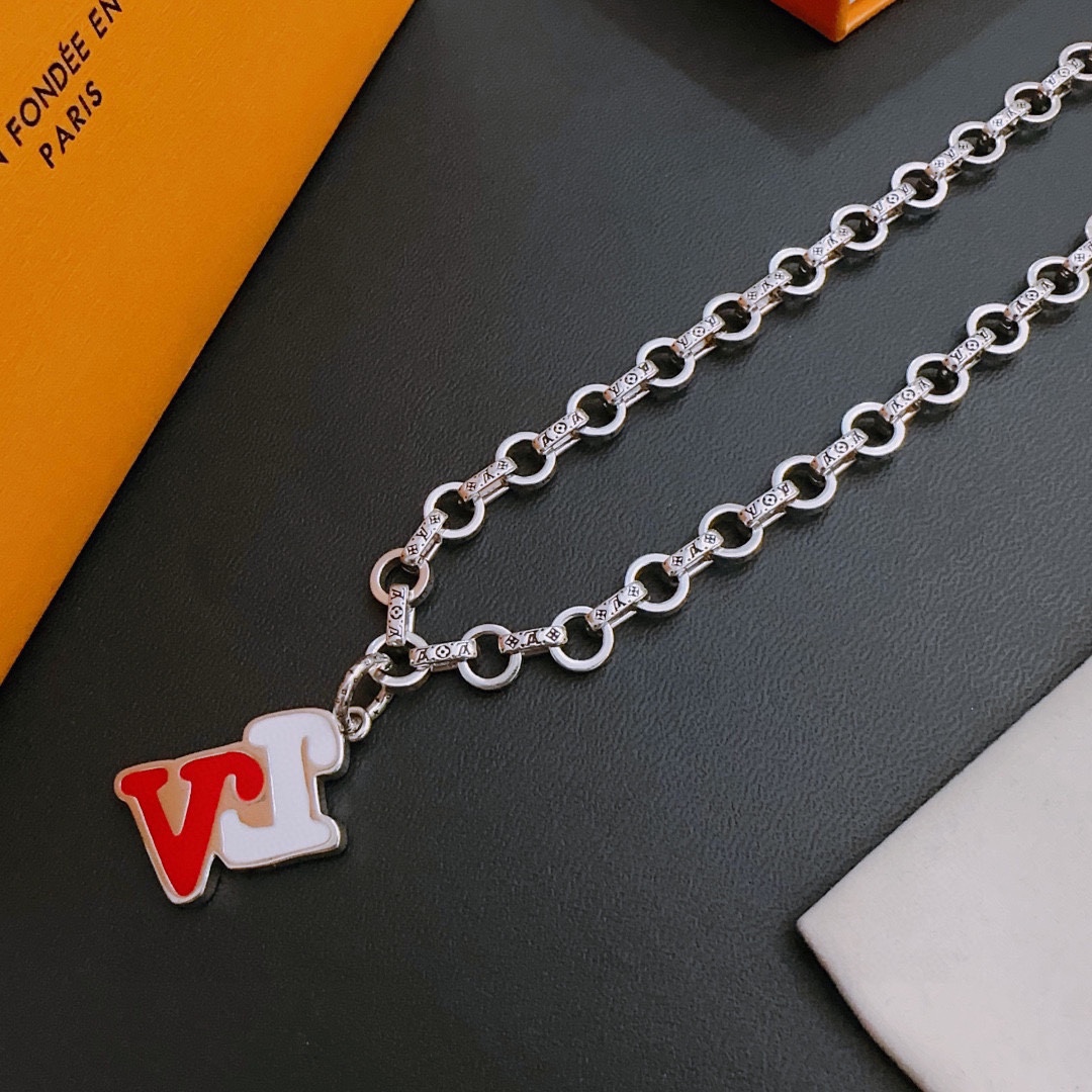 L0vis Vvtt0n Necklace Silver For Women