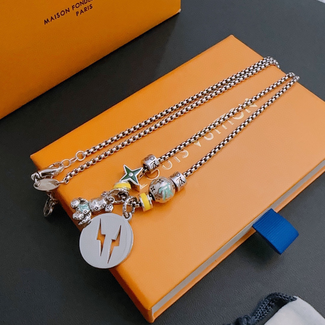 L0vis Vvtt0n Necklace Silver For Women