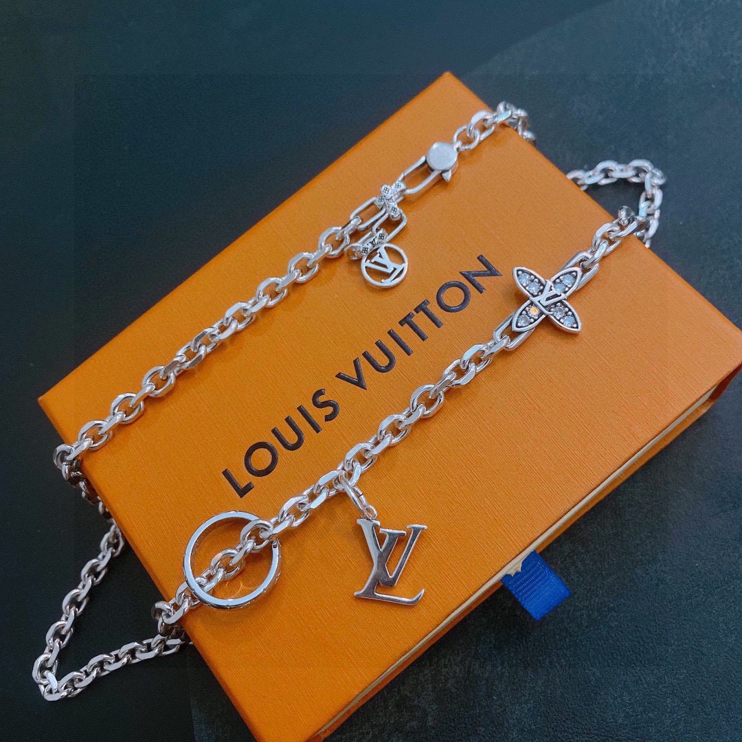 L0vis Vvtt0n Necklace Silver For Women