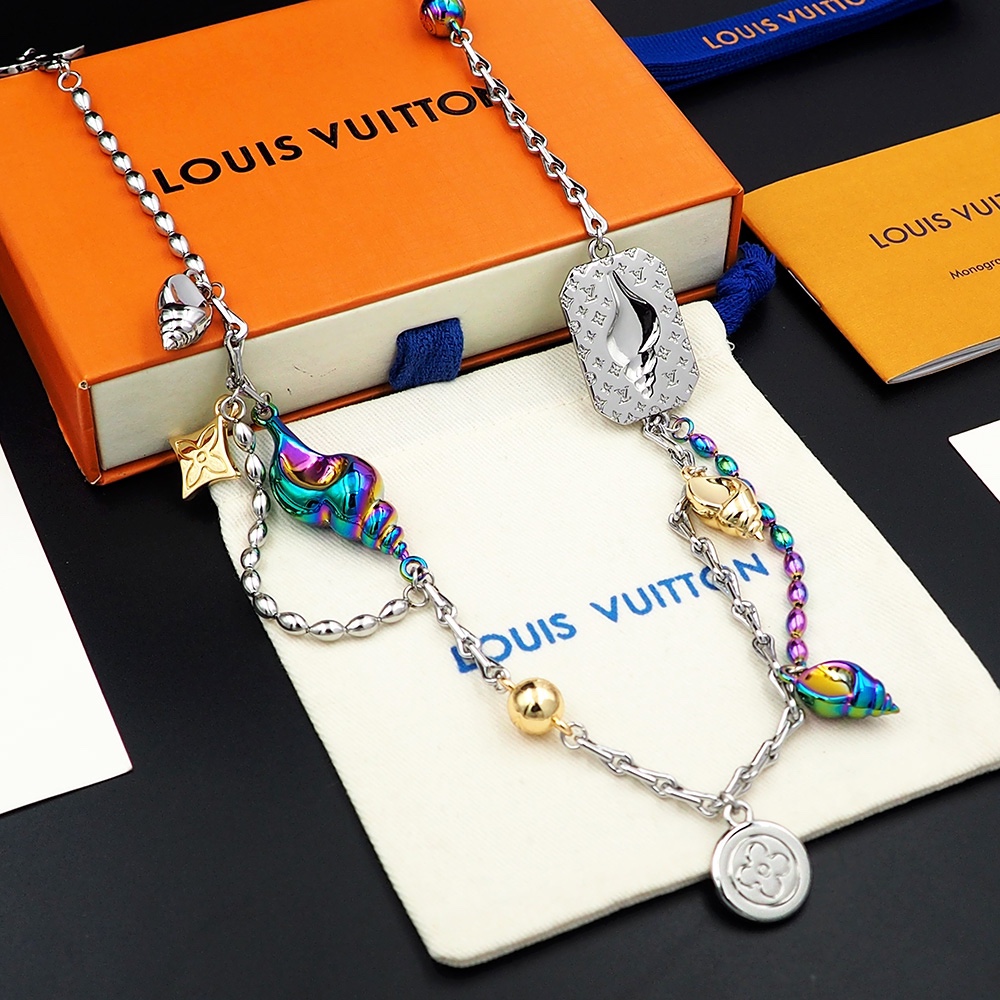 L0vis Vvtt0n Shell Necklace Silver For Men