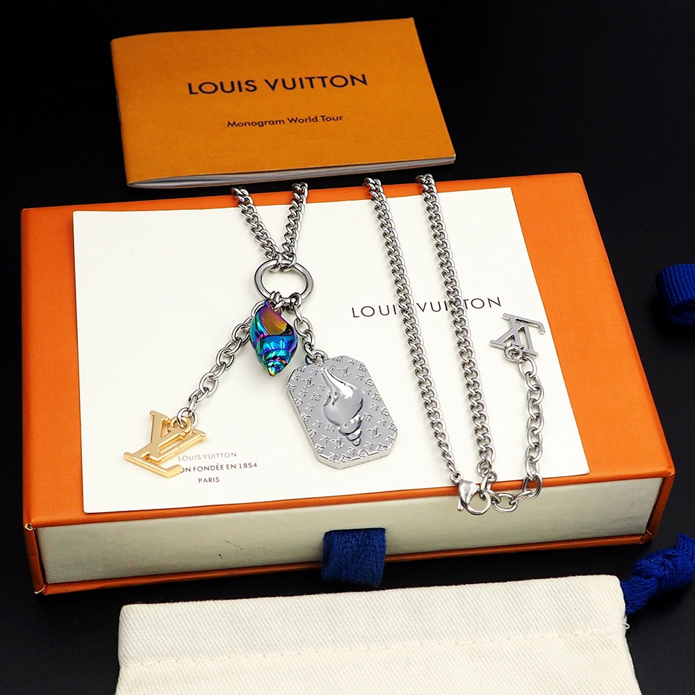 L0vis Vvtt0n Shell Pendant Silver For Men