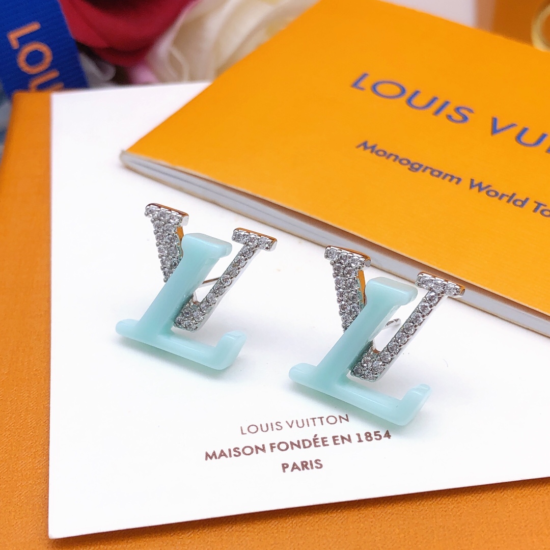 L0vis Vvtt0n Studded D1am0nd Earrings Silver For Women