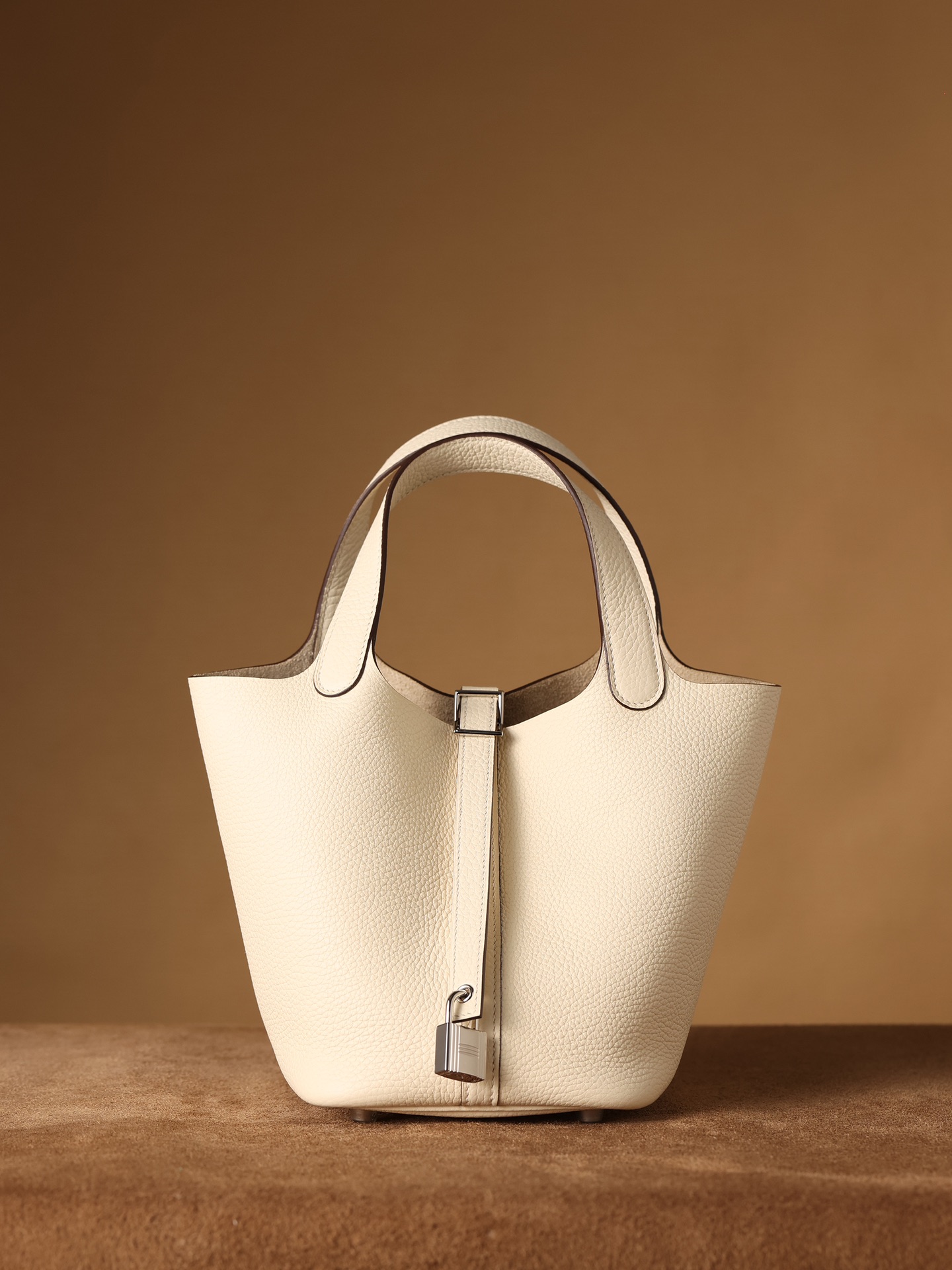 H**me5 Picotin Lock 18 Cream Bag For Women, Women’s Handbags 7.1in/18cm
