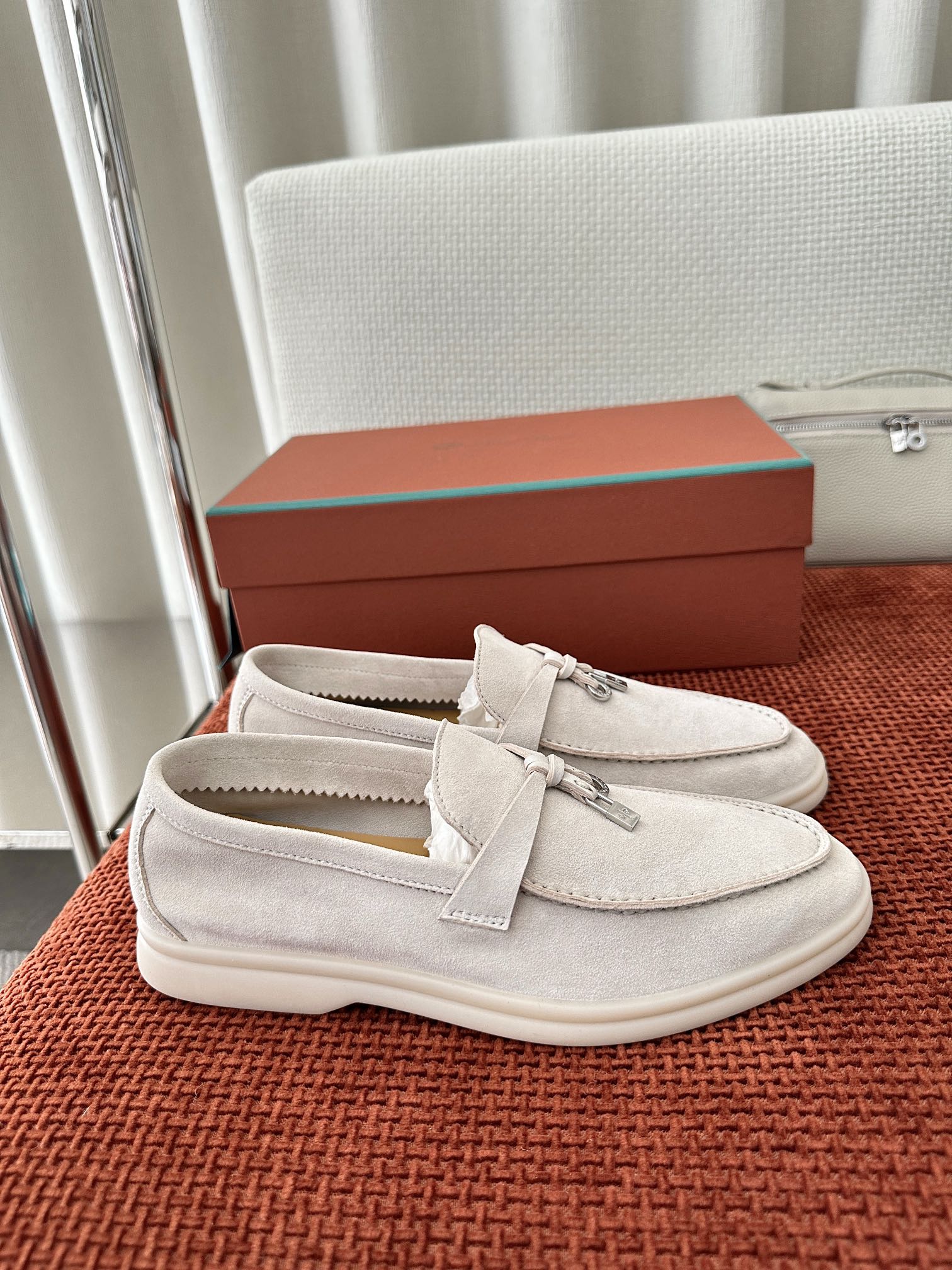 L0r0 P1ana Summer Charms Walk Loafers Powder Pearl For Women – FAE5444 A760