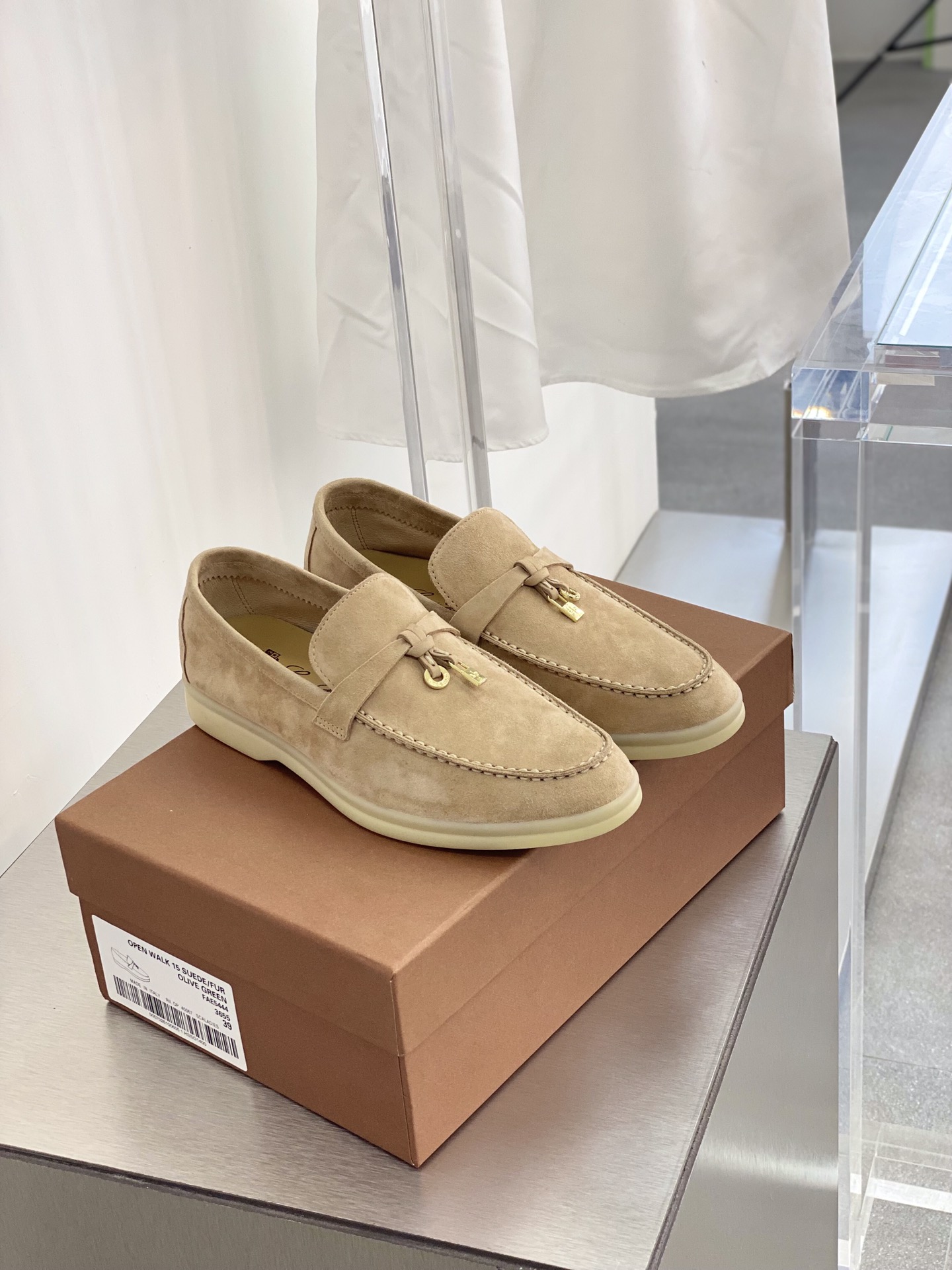L0r0 P1ana Summer Charms Walk Loafers Sandstone For Women – FAE5444 D044