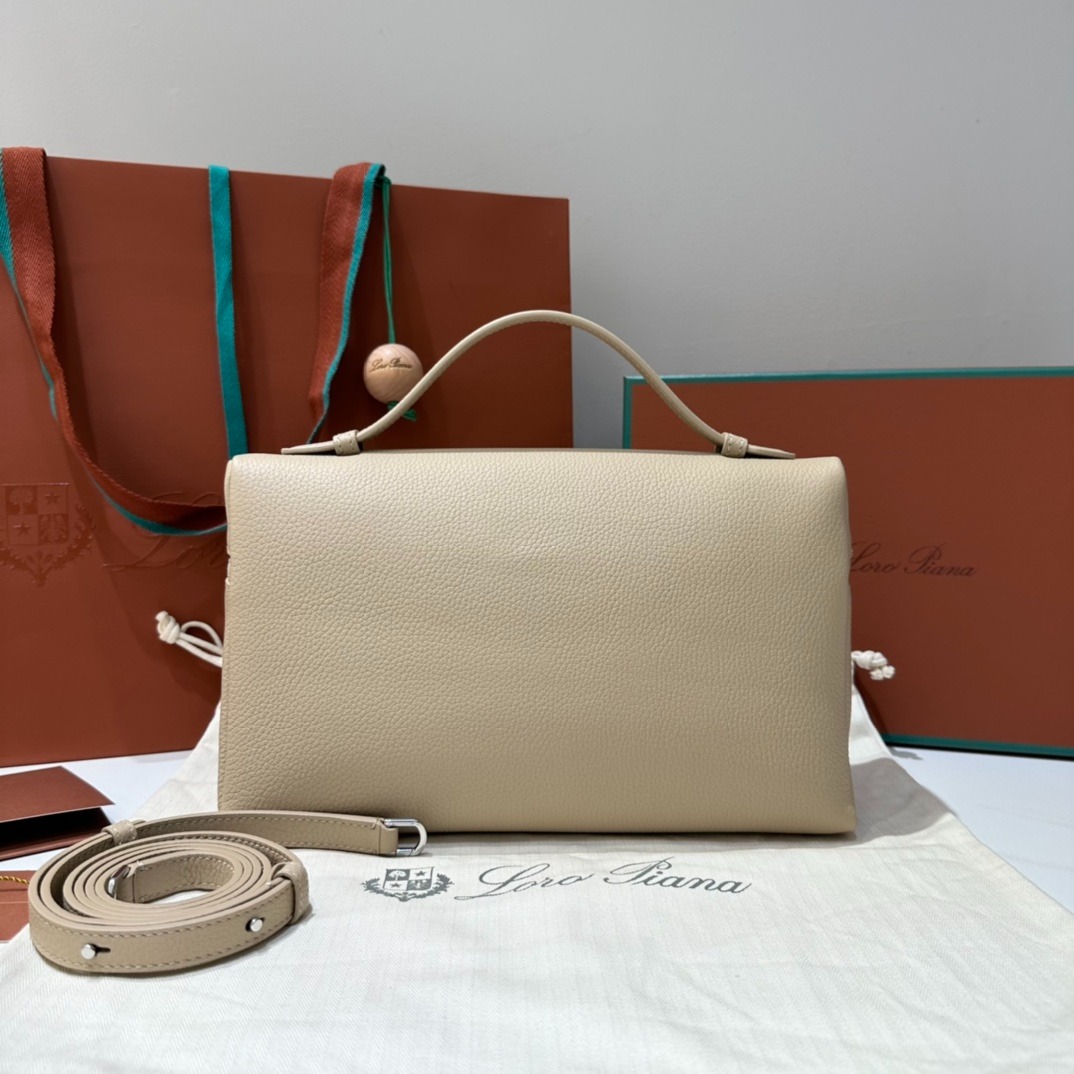 [True-to-ORIGINAL] L0r0 P1ana Extra Pocket L27 Bag Whisper Beige For Women 10.6in/27cm FAN4043 1615