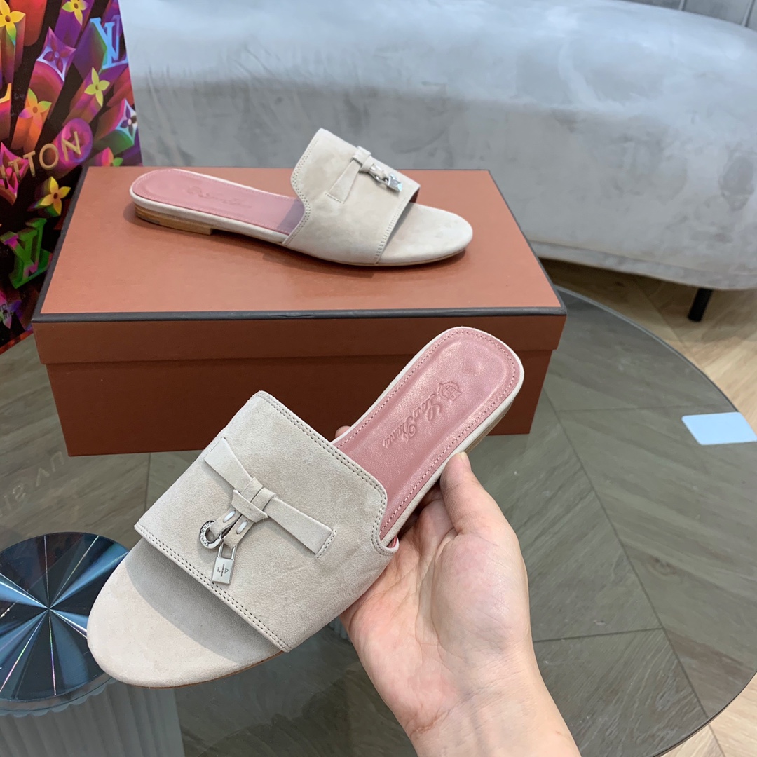 L0r0 P1ana Summer Charms Sandal Powder PearlFor Women – FAI5580 A760