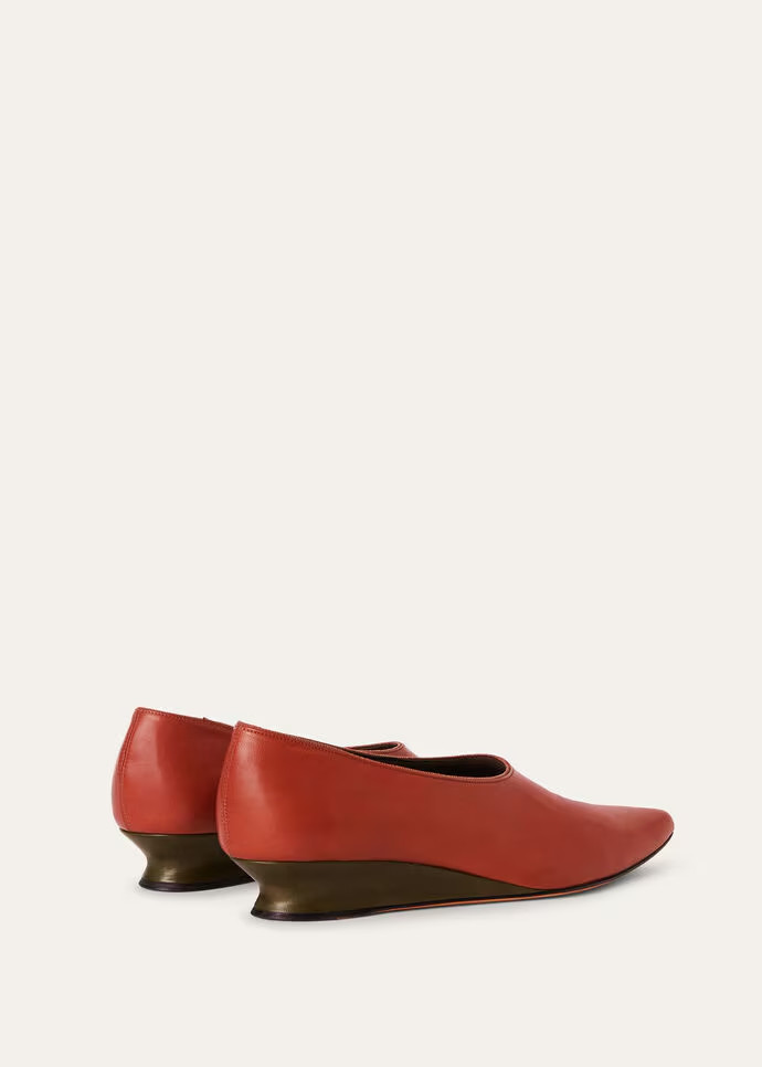 L0r0 P1ana Ayame Courts Deep Kummel For Women – FAN8984 P08H