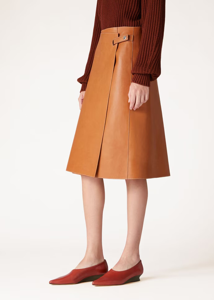 L0r0 P1ana Ayame Courts Deep Kummel For Women – FAN8984 P08H