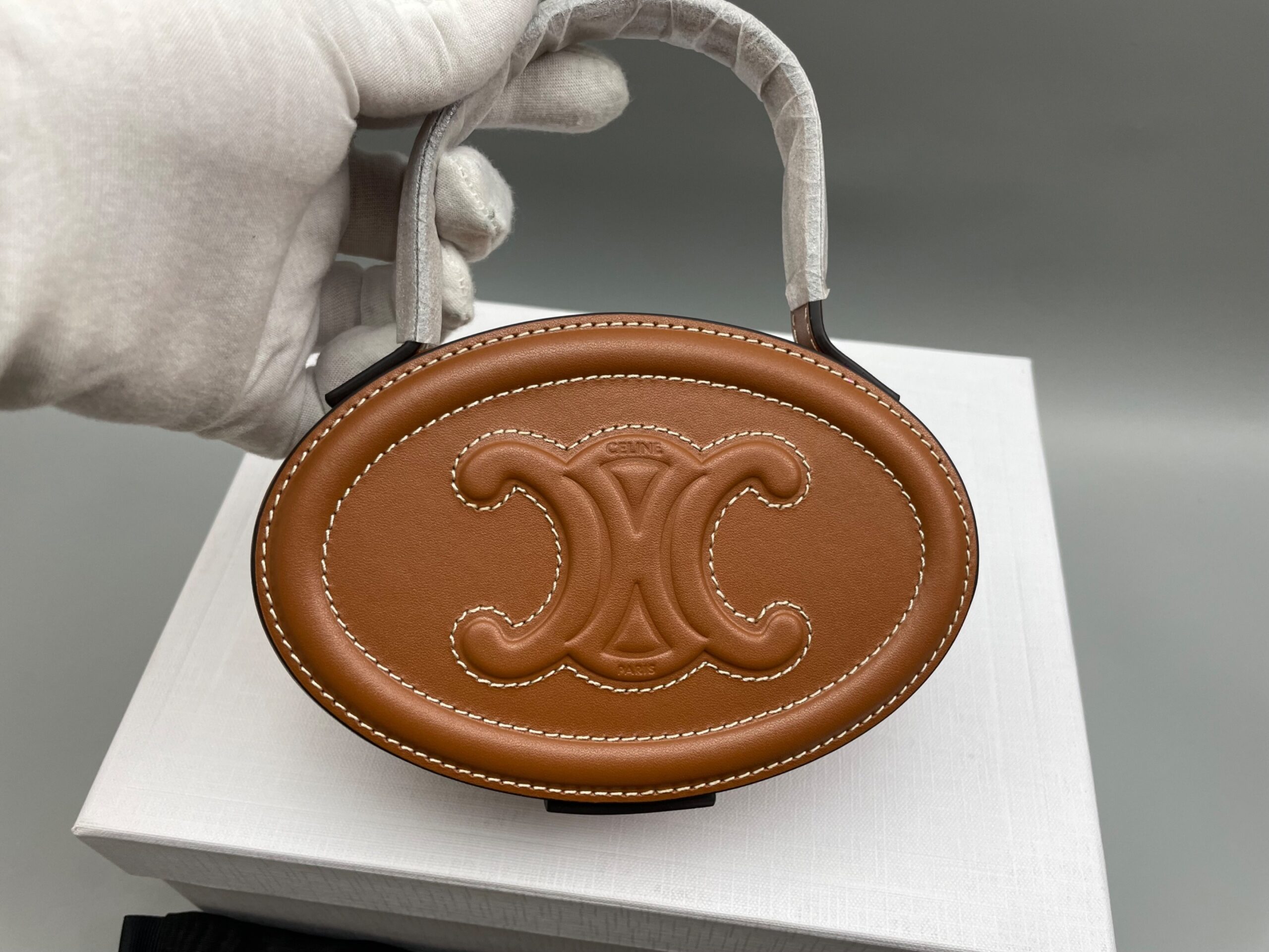 [True-to-ORIGINAL] Ce1i*e Oval Minaudiere Cuir Triomphe Brown For Women 6in/11.5cm – 198613DU6.04LU