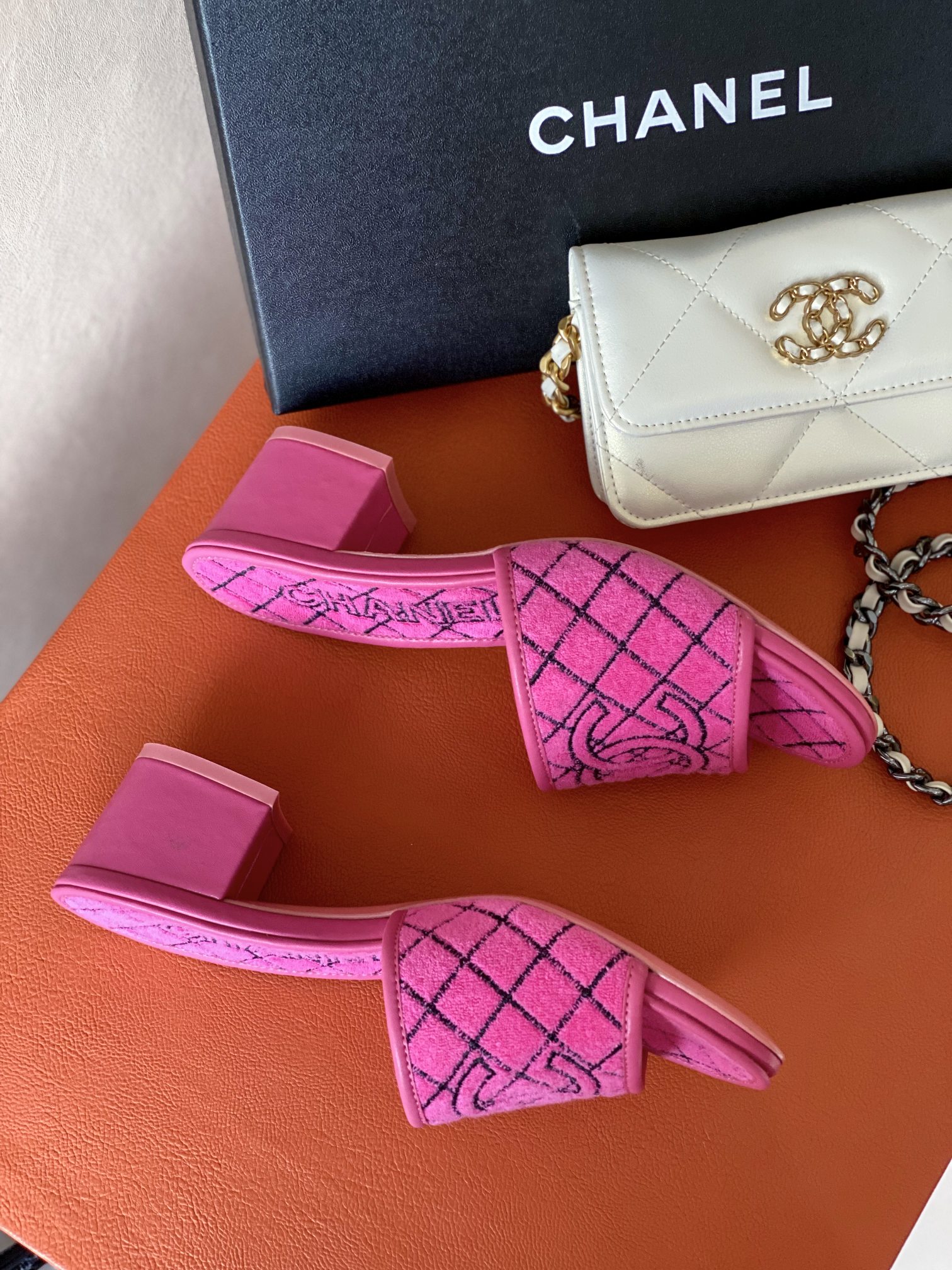 Ch**el Sandals Pink For Women 1.77in/4.5cm