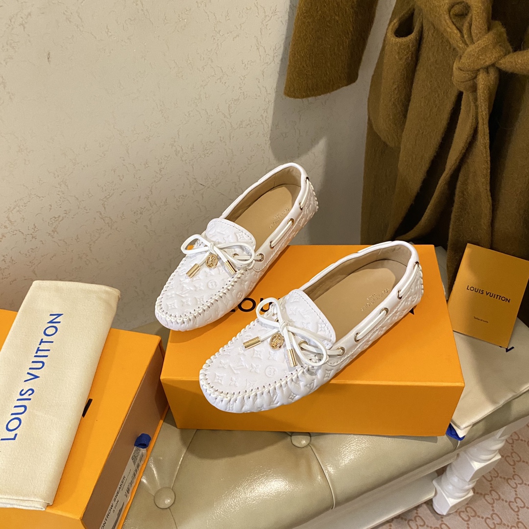 L0vis Vvtt0n Gloria Flat Loafer White For Women