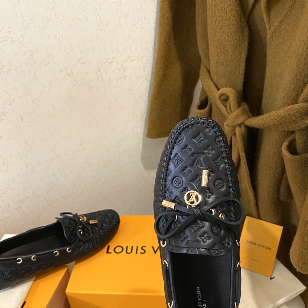 L0vis Vvtt0n Gloria Flat Loafer Black For Women 1A658D