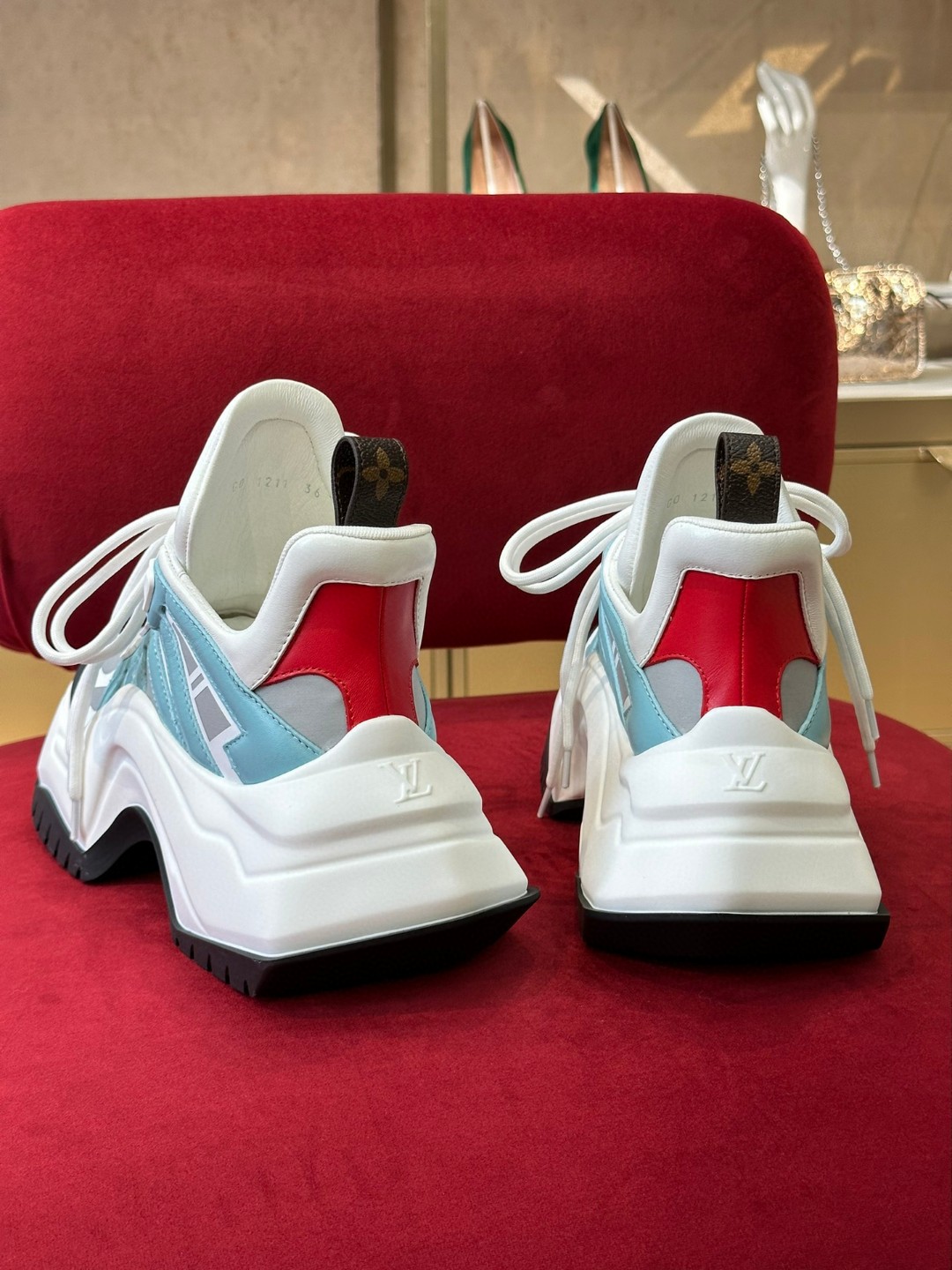 L0vis Vvtt0n LV Archlight Sneaker Multicolor For Women